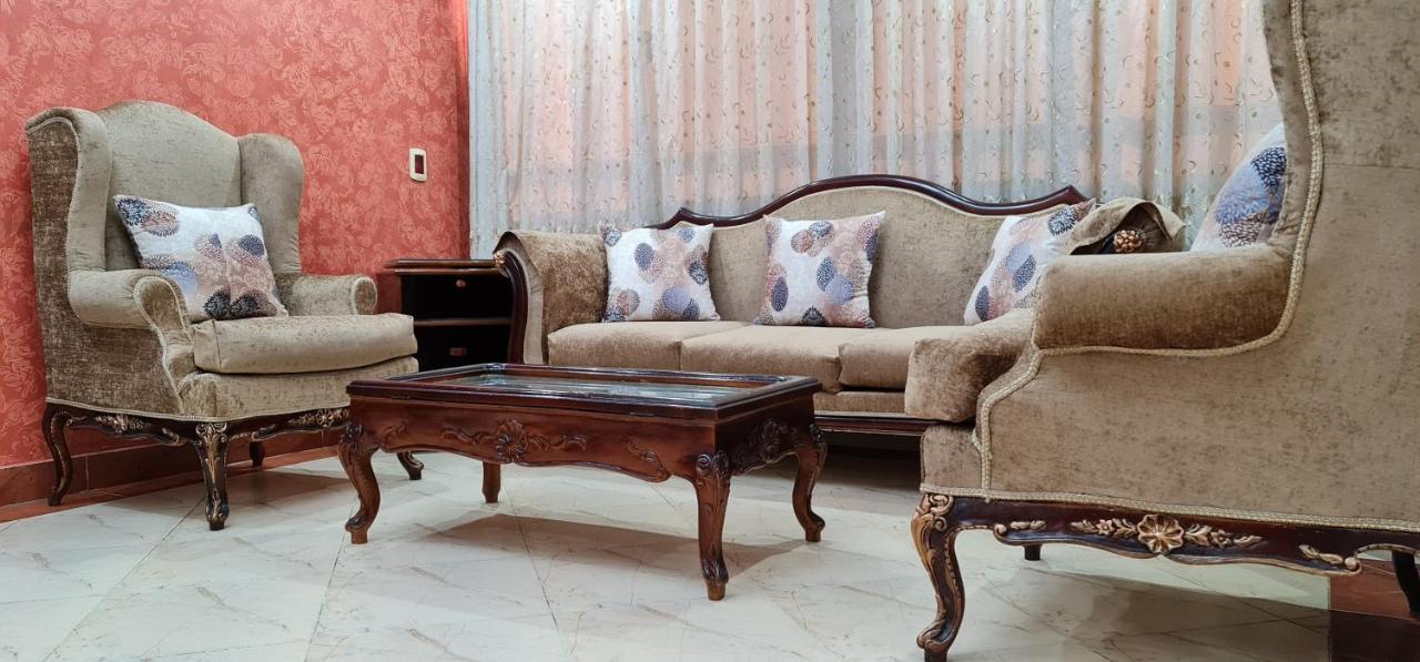 Comfy 3 Bedrooms Apartment In Cairo 96 외부 사진