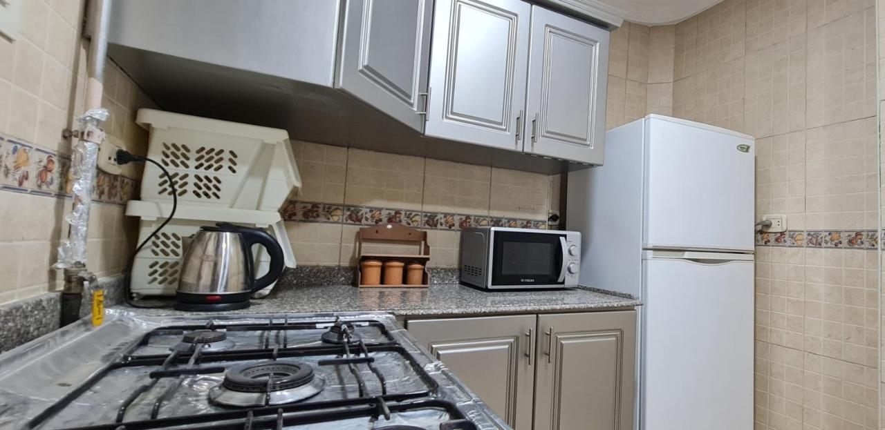 Comfy 3 Bedrooms Apartment In Cairo 96 외부 사진
